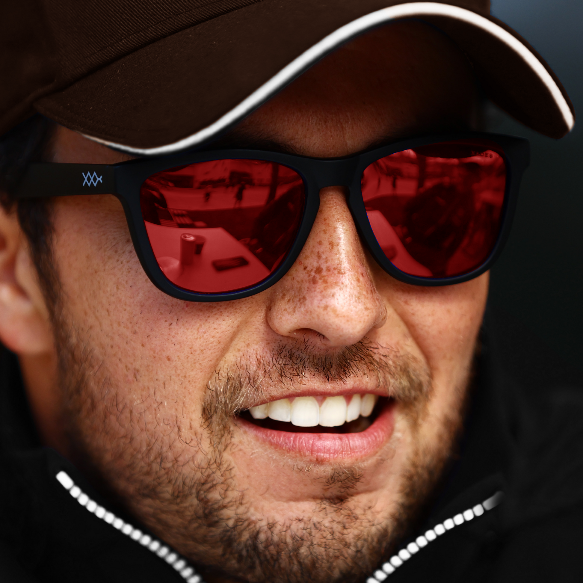 Xades checo pérez sales